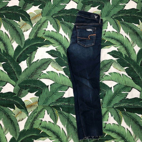 American Eagle distressed crop jeggjng jeans - Picture 5 of 5